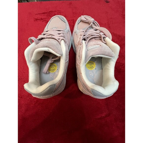New Balance 2002R Pink Sand White ML2002R4 Youth Size 4 - Picture 8 of 13